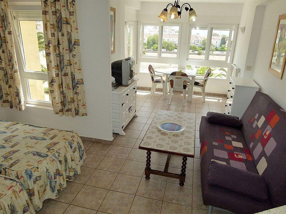 Apartamentos Intercentro Torrox-Costa Eksteriør bilde