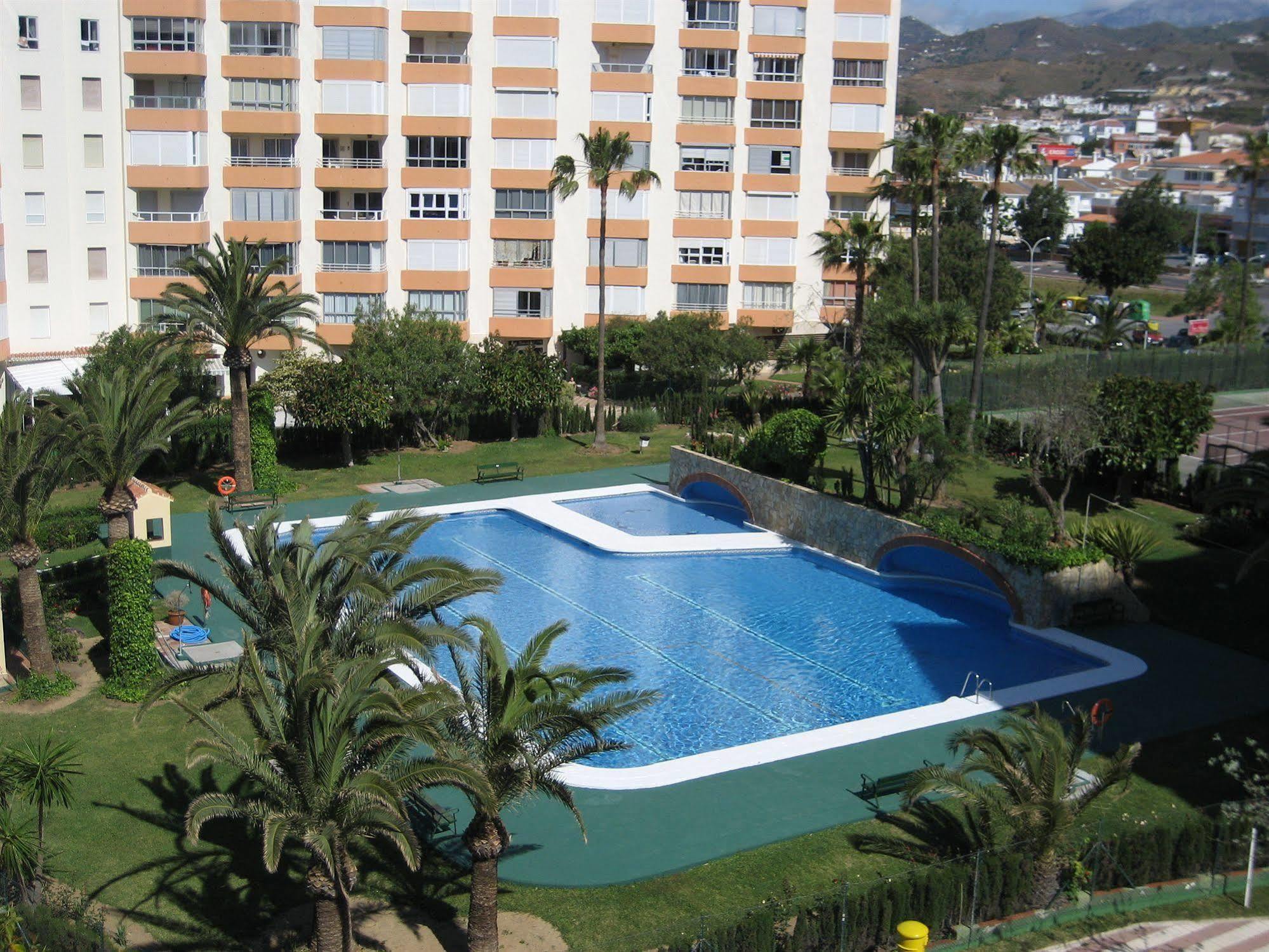 Apartamentos Intercentro Torrox-Costa Eksteriør bilde