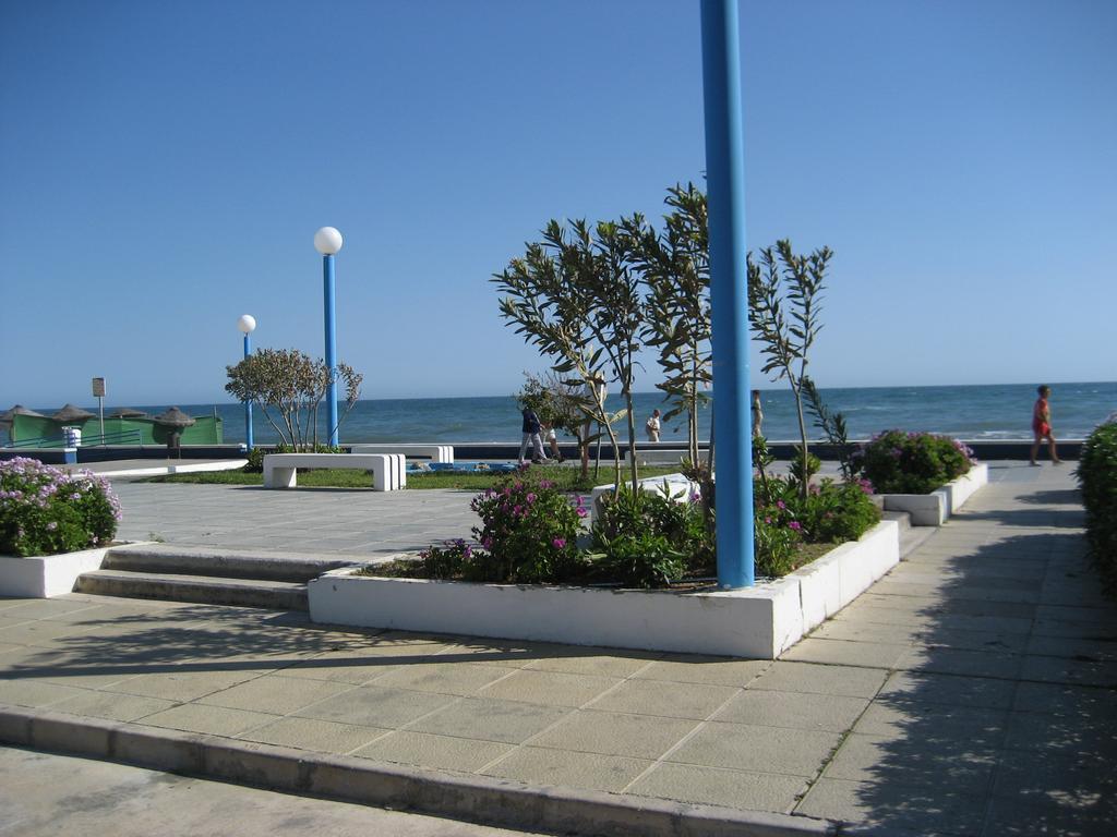 Apartamentos Intercentro Torrox-Costa Eksteriør bilde